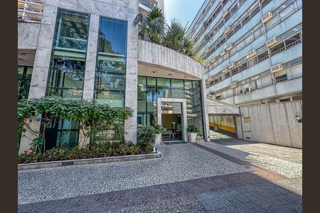 Apartamento para alugar com 95m², 2 quartos e 1 vaga Apartamento para alugar com 95m², 2 quartos e 1 vagaFachada