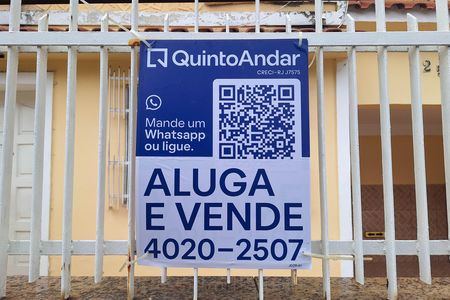 Casa à venda com 100m², 3 quartos e 1 vaga Casa à venda com 100m², 3 quartos e 1 vagaPlaca