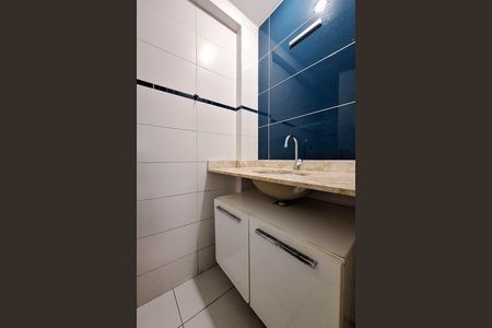 Casa à venda com 100m², 3 quartos e 1 vaga Casa à venda com 100m², 3 quartos e 1 vagaBanheiro Social