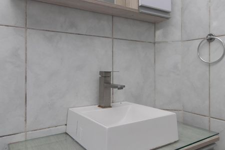 Casa para alugar com 120m², 2 quartos e 2 vagas Casa para alugar com 120m², 2 quartos e 2 vagasBanheiro