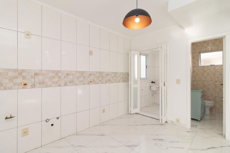 Casa para alugar com 120m², 2 quartos e 2 vagas Casa para alugar com 120m², 2 quartos e 2 vagasCozinha e Área de Serviço