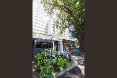 Apartamento para alugar com 70m², 2 quartos e 1 vagaFachada