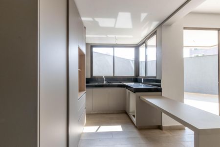 Apartamento à venda com 128m², 3 quartos e 2 vagas Apartamento à venda com 128m², 3 quartos e 2 vagasCozinha