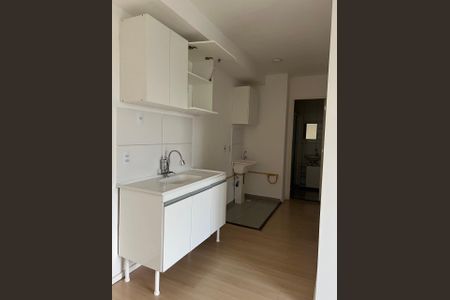 Cozinha de apartamento para alugar com 2 quartos, 37m² em Barra Funda, São Paulo