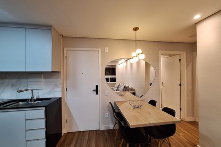 Apartamento à venda com 48m², 2 quartos e 1 vaga Apartamento à venda com 48m², 2 quartos e 1 vagaSala de Jantar