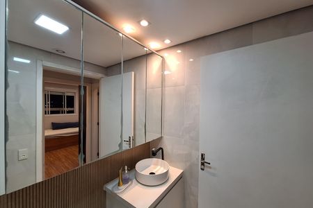 Apartamento à venda com 48m², 2 quartos e 1 vaga Apartamento à venda com 48m², 2 quartos e 1 vagaBanheiro