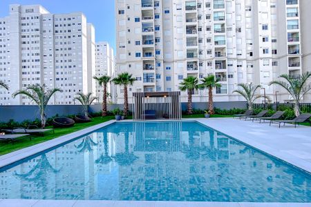 Apartamento à venda com 82m², 2 quartos e 2 vagasÁrea comum - Piscina