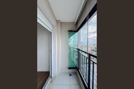 Apartamento à venda com 82m², 2 quartos e 2 vagasVaranda da Suíte 1