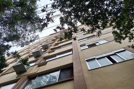 Apartamento à venda com 50m², 1 quarto e 1 vaga Apartamento à venda com 50m², 1 quarto e 1 vagaFachada