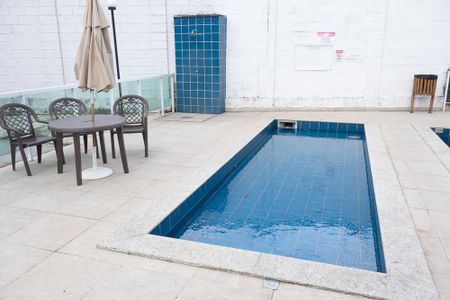 Apartamento para alugar com 44m², 2 quartos e 1 vaga Apartamento para alugar com 44m², 2 quartos e 1 vagaÁrea comum - Piscina