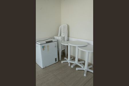 Apartamento para alugar com 44m², 2 quartos e 1 vaga Apartamento para alugar com 44m², 2 quartos e 1 vagaÁrea comum - Salão de festas