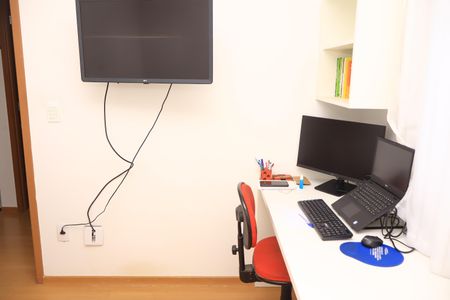 Quarto 2 de apartamento para alugar com 2 quartos, 44m² em Jardim das Margaridas, Salvador