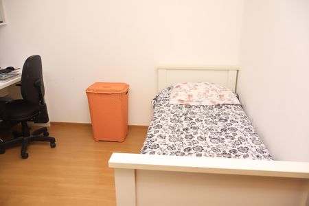 Quarto 2 de apartamento para alugar com 2 quartos, 44m² em Jardim das Margaridas, Salvador