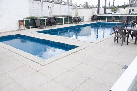 Apartamento para alugar com 44m², 2 quartos e 1 vaga Apartamento para alugar com 44m², 2 quartos e 1 vagaÁrea comum - Piscina