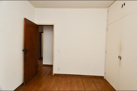 Apartamento para alugar com 100m², 3 quartos e 1 vaga Apartamento para alugar com 100m², 3 quartos e 1 vagaQuarto 2