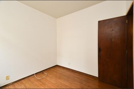 Apartamento para alugar com 100m², 3 quartos e 1 vaga Apartamento para alugar com 100m², 3 quartos e 1 vagaQuarto 2