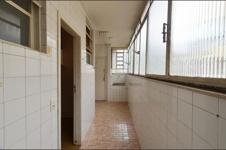 Apartamento para alugar com 100m², 3 quartos e 1 vaga Apartamento para alugar com 100m², 3 quartos e 1 vagaArea de serviço