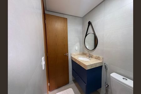 Apartamento para alugar com 72m², 2 quartos e 1 vaga Apartamento para alugar com 72m², 2 quartos e 1 vagaBanheiro da Suíte