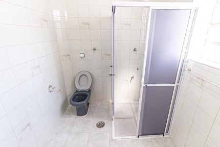 Casa para alugar com 99m², 3 quartos e 1 vaga Casa para alugar com 99m², 3 quartos e 1 vagaBanheiro social