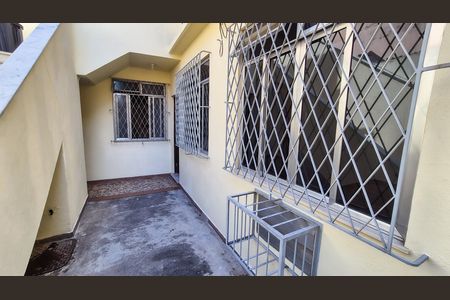 Casa para alugar com 65m², 1 quarto e sem vagaÁrea entrada