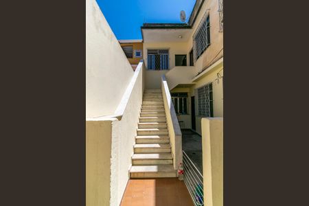 Casa para alugar com 65m², 1 quarto e sem vagaÁrea comum - Escada de acesso