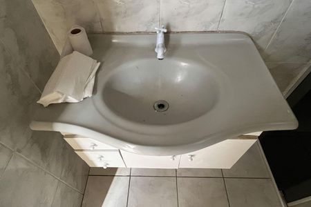 Casa para alugar com 250m², 3 quartos e 3 vagasBanheiro Social