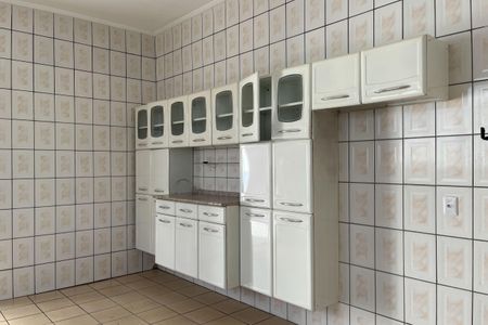 Casa para alugar com 250m², 3 quartos e 3 vagasCozinha 2