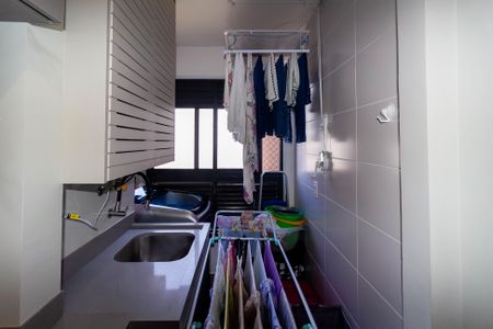 Apartamento à venda com 79m², 3 quartos e 1 vagaÁrea de Serviço