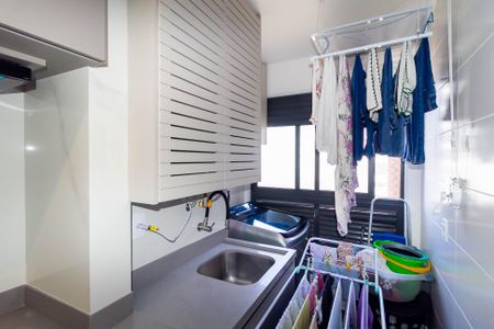 Apartamento à venda com 79m², 3 quartos e 1 vagaÁrea de Serviço