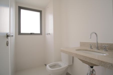 Apartamento à venda com 144m², 3 quartos e 2 vagasBanheiro da Suíte 2