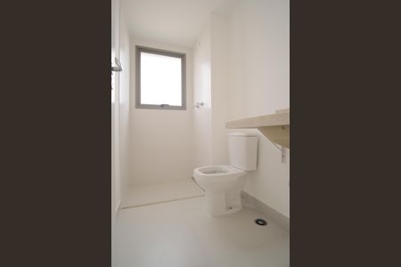 Apartamento à venda com 144m², 3 quartos e 2 vagasBanheiro da Suíte 2