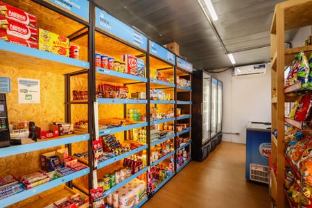 Apartamento à venda com 52m², 2 quartos e 1 vaga Apartamento à venda com 52m², 2 quartos e 1 vagaMini Mercado
