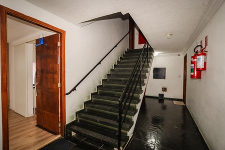 Apartamento à venda com 52m², 2 quartos e 1 vaga Apartamento à venda com 52m², 2 quartos e 1 vagaHall Social