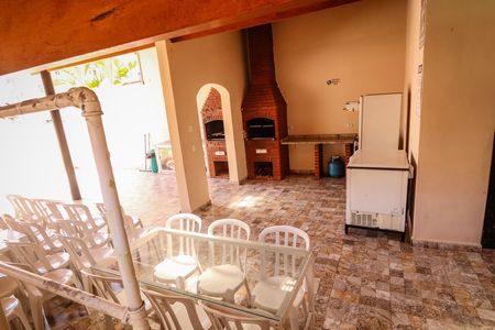 Apartamento à venda com 52m², 2 quartos e 1 vaga Apartamento à venda com 52m², 2 quartos e 1 vagaÁrea comum - Churrasqueira