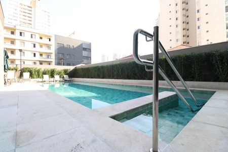 Apartamento para alugar com 36m², 2 quartos e sem vagaÁrea comum - Piscina