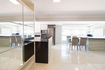 Apartamento para alugar com 194m², 3 quartos e 2 vagasCopa