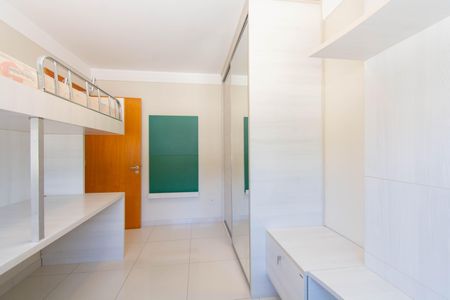 Apartamento para alugar com 194m², 3 quartos e 2 vagasQuarto 2