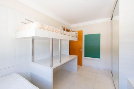 Apartamento para alugar com 194m², 3 quartos e 2 vagasQuarto 2