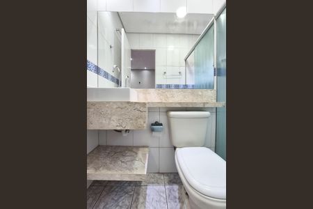 Apartamento para alugar com 46m², 2 quartos e 1 vaga Apartamento para alugar com 46m², 2 quartos e 1 vagaBanheiro