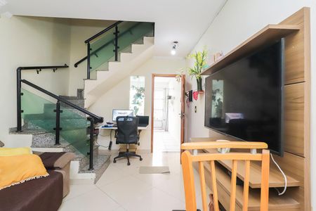 Sala de casa de condomínio à venda com 2 quartos, 102m² em Itaquera, São Paulo