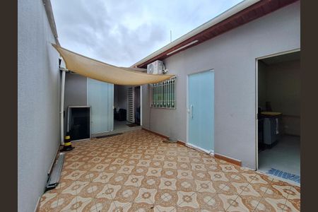 Casa para alugar com 161m², 4 quartos e 2 vagasQuintal
