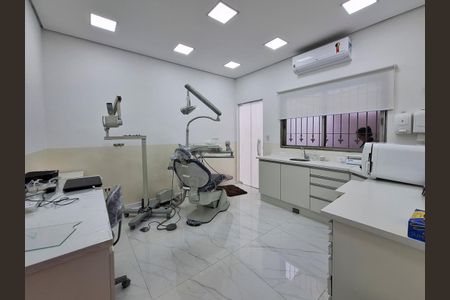 Casa para alugar com 161m², 4 quartos e 2 vagasQuarto 4