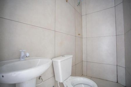 Banheiro de casa para alugar com 1 quarto, 70m² em Parque Continental IV, Guarulhos