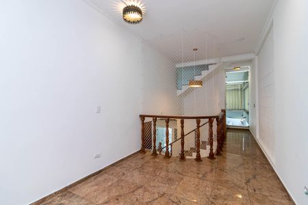 Casa à venda com 380m², 3 quartos e 4 vagasEscritório