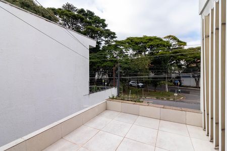 Casa à venda com 380m², 3 quartos e 4 vagasVaranda da Suíte 3