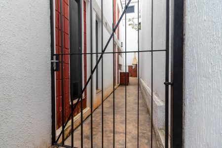 Casa à venda com 380m², 3 quartos e 4 vagasCorredor Lateral