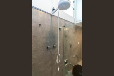 Casa à venda com 380m², 3 quartos e 4 vagasBanheiro da Suíte 1