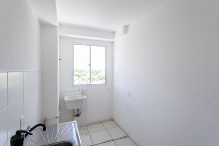 Apartamento para alugar com 51m², 2 quartos e 1 vaga Apartamento para alugar com 51m², 2 quartos e 1 vagaCozinha e Área de Serviço