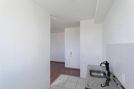 Apartamento para alugar com 51m², 2 quartos e 1 vaga Apartamento para alugar com 51m², 2 quartos e 1 vagaCozinha e Área de Serviço