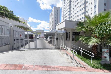 Apartamento para alugar com 51m², 2 quartos e 1 vaga Apartamento para alugar com 51m², 2 quartos e 1 vagaFachada